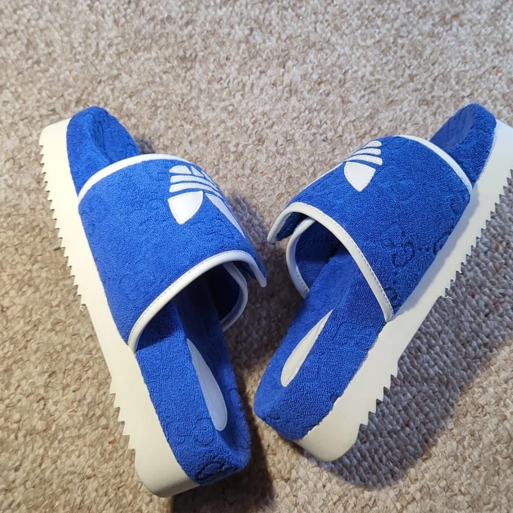 GUCCI x ADIDAS- New 2022 Magic Sponge Slides, Size US-9